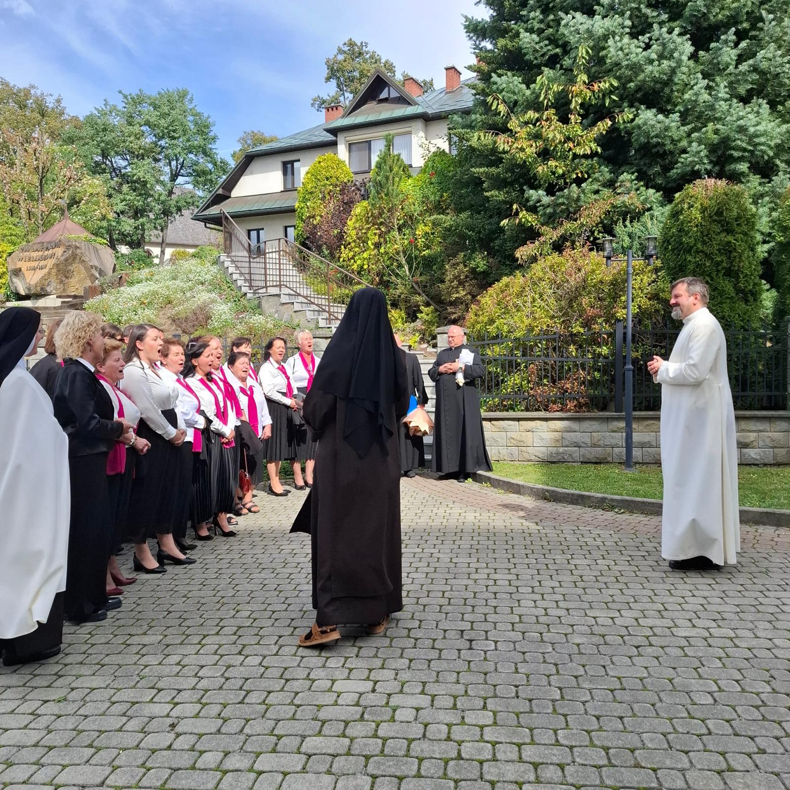 Silver Jubilee for Fr. Dominik Wacław : A Life Given to Mission